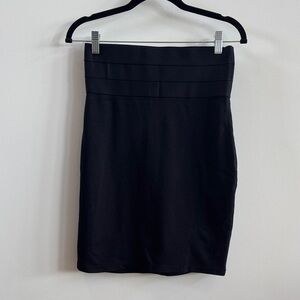 Max Studio Pencil Skirt – Chic & Timeless Classic (Size Small) 🖤